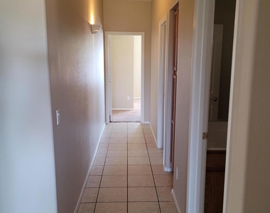 3106 E Kingbird Place - Photo Thumbnail 14