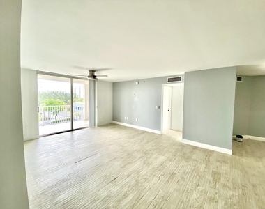 3594 S Ocean Boulevard - Photo Thumbnail 11