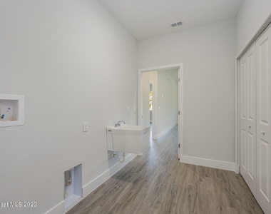 1369 Harper Boulevard Sw - Photo Thumbnail 17