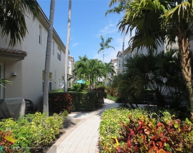 1900 Oceanwalk Ln - Photo Thumbnail 32