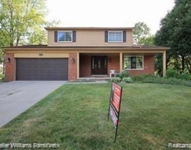 5363 English Drive - Photo Thumbnail 0