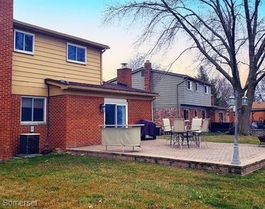 5363 English Drive - Photo Thumbnail 2