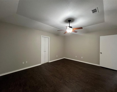 4223 High Mesa Drive - Photo Thumbnail 10