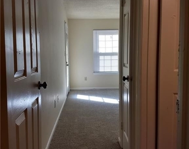 351 Fort Worth Avenue - Photo Thumbnail 4