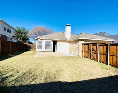 6213 Candletree Lane - Photo Thumbnail 26