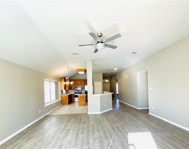 6213 Candletree Lane - Photo Thumbnail 3