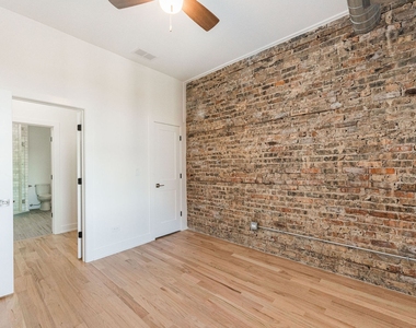 2620 N Milwaukee Avenue - Photo Thumbnail 15