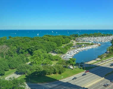 3600 N Lake Shore Drive - Photo Thumbnail 16