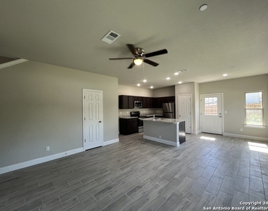 13321 Reid Meadows - Photo Thumbnail 6