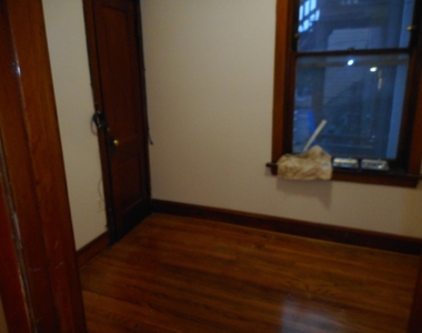 2613 W Hirsch Street - Photo Thumbnail 14