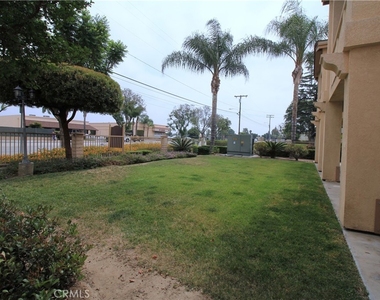 6121 Riverside Drive - Photo Thumbnail 28