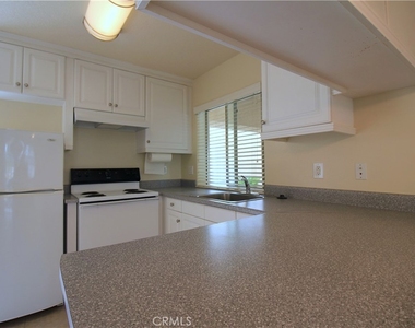 6121 Riverside Drive - Photo Thumbnail 27