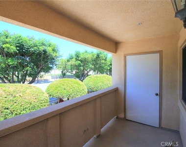 6121 Riverside Drive - Photo Thumbnail 46