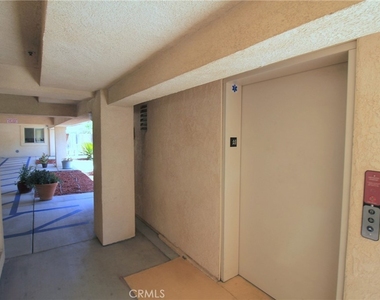 6121 Riverside Drive - Photo Thumbnail 49