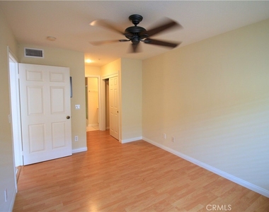 6121 Riverside Drive - Photo Thumbnail 24