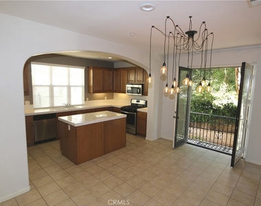 4453 Owens Street - Photo Thumbnail 4