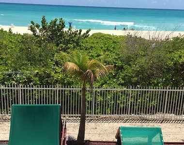 6039 Collins Ave - Photo Thumbnail 20