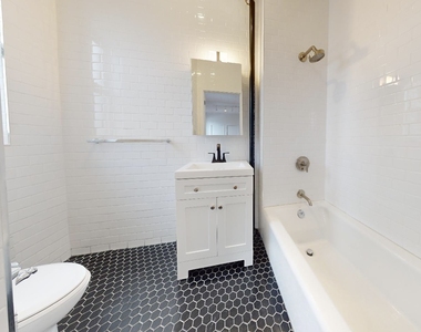 136 Prospect Park West - Photo Thumbnail 11