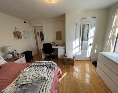 1588 Beacon Street - Photo Thumbnail 5