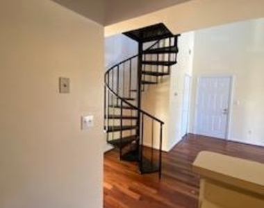 1603 Airy Hill Ct - Photo Thumbnail 9