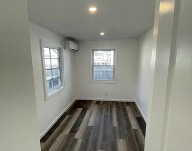 103 N Pierpont Avenue - Photo Thumbnail 11