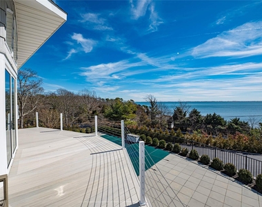 321 E Montauk Highway - Photo Thumbnail 25