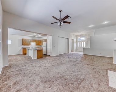 71 Montagna Mirage Street - Photo Thumbnail 5