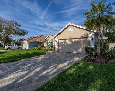 4832 Queen Palm Terrace Ne - Photo Thumbnail 39