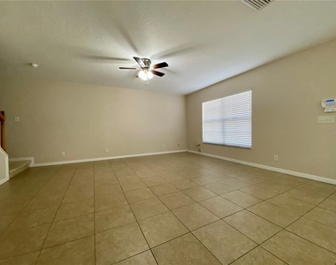 211 Hardcastle Pl - Photo Thumbnail 1