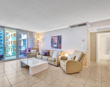 2501 S Ocean Dr - Photo Thumbnail 10