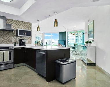 150 Sunny Isles Blvd - Photo Thumbnail 8