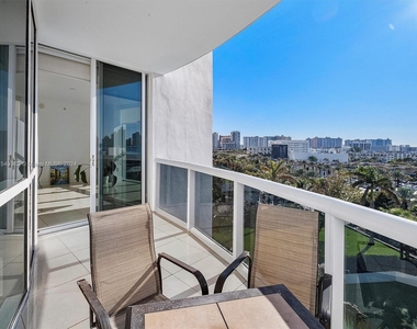 18201 Collins Ave - Photo Thumbnail 19