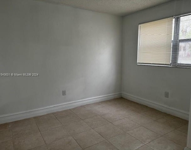 9956 Nob Hill Ln - Photo Thumbnail 10