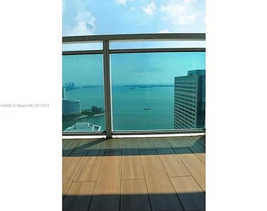 951 Brickell Ave - Photo Thumbnail 4