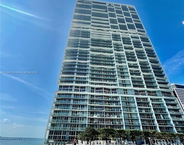 495 Brickell Ave - Photo Thumbnail 14