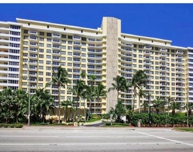 5600 Collins Ave - Photo Thumbnail 0