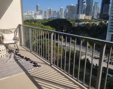 1865 Brickell Ave - Photo Thumbnail 5