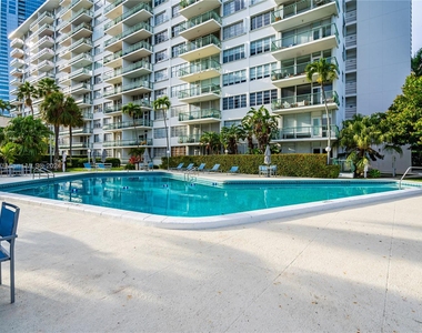 1408 Brickell Bay Dr - Photo Thumbnail 19