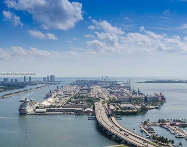 900 Biscayne Blvd - Photo Thumbnail 5