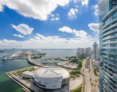 900 Biscayne Blvd - Photo Thumbnail 0