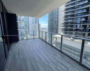 1010 Brickell Ave - Photo Thumbnail 20