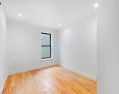 1250 Flatbush Avenue - Photo Thumbnail 8