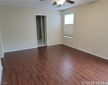 7221 Beach Crystal Street - Photo Thumbnail 13