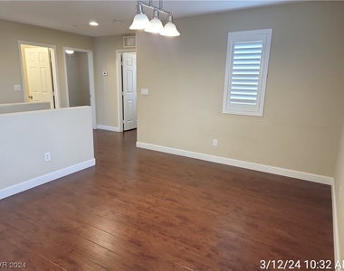 7221 Beach Crystal Street - Photo Thumbnail 12