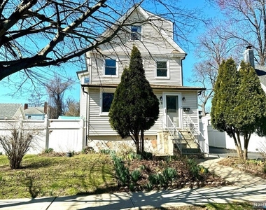 162 Elm Avenue - Photo Thumbnail 0