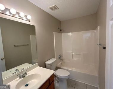 2651 Johnsbrooke Drive - Photo Thumbnail 8