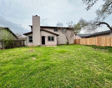 11316  Bristle Oak Trl - Photo Thumbnail 17