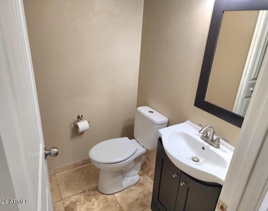 5405 W Echo Lane - Photo Thumbnail 8