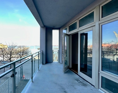 90 Bay Street Landing - Photo Thumbnail 1