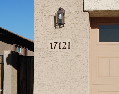 17121 S 182nd Lane - Photo Thumbnail 1